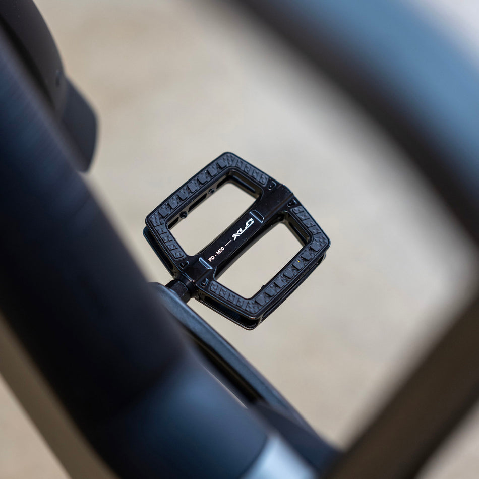 XLC Flat Pedal PD-M30 schwarz mit Reflektor