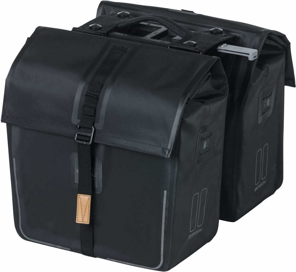 Basil Urban Dry Mik Hinterradtasche matt schwarz 50 L