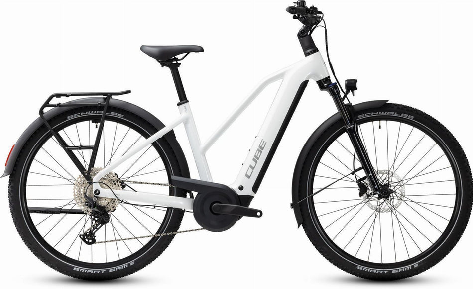 Cube Nuride Hybrid Performance 720 Wh E-Trekkingbike Trapeze 28" metallicwhite´n´grey