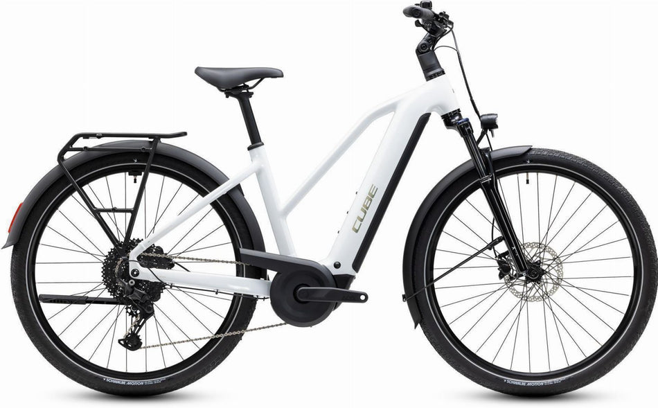 Cube Touring Hybrid ONE 600 Wh E-Trekkingbike Trapeze 28" metallicwhite´n´chrome